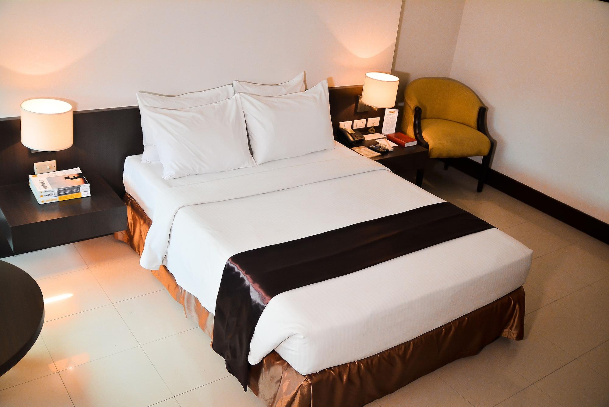 Citystate Tower Hotel Manila Exterior photo
