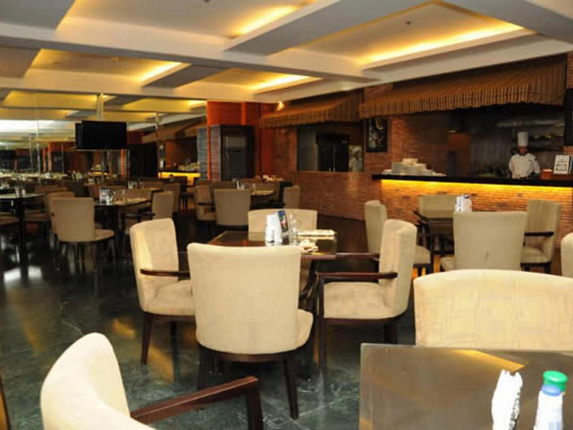 Citystate Tower Hotel Manila Exterior photo
